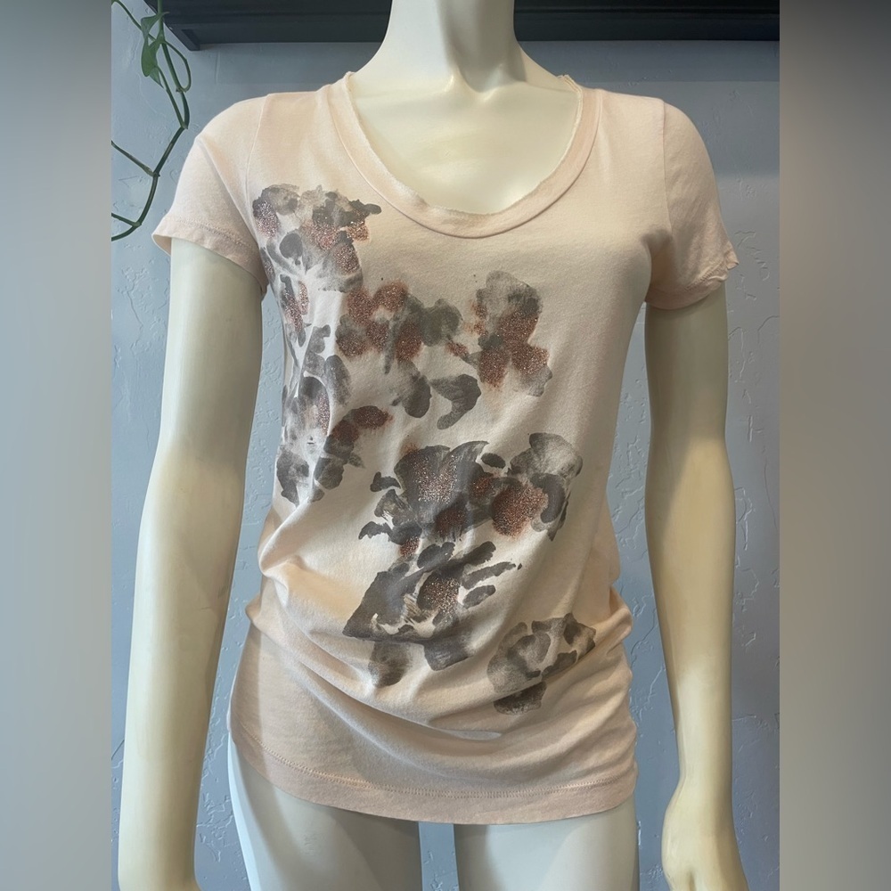 J crew 100% cotton, collectors, painters tee size XS